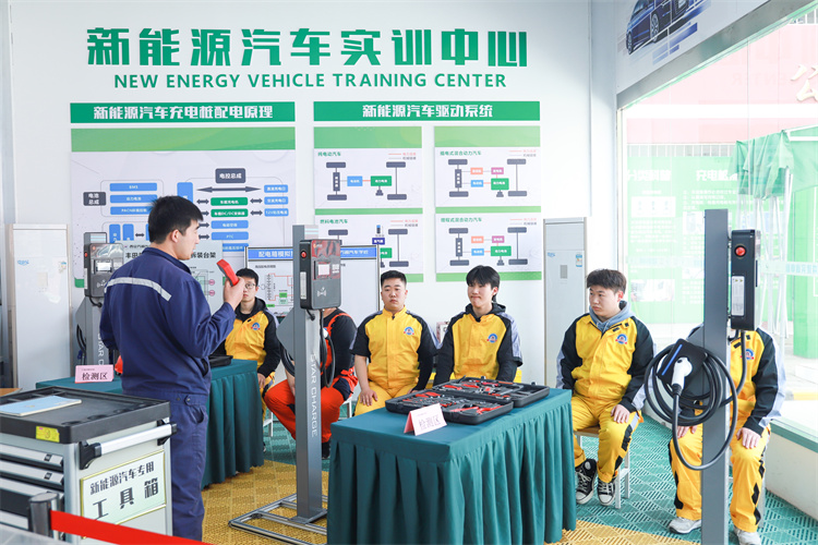 燃油車降價潮來襲，新能源迎來新發(fā)展？！