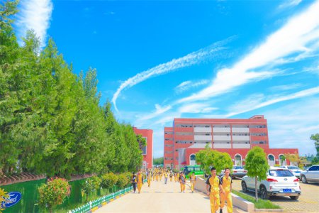 在萬(wàn)通你可以遇見(jiàn)……點(diǎn)擊查看啦！